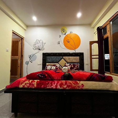 Karma Guest House And Cafe Kalgha Екстер'єр фото