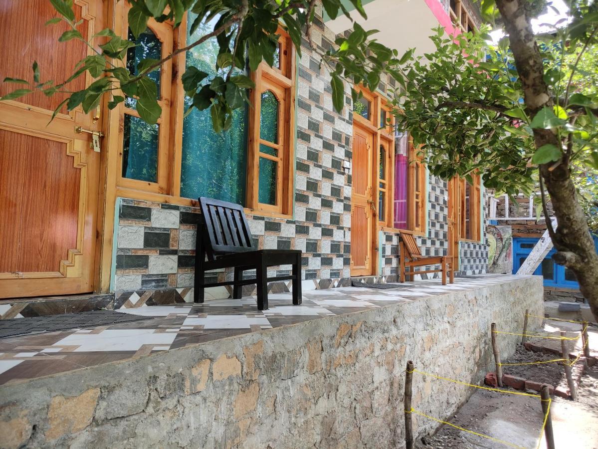Karma Guest House And Cafe Kalgha Екстер'єр фото
