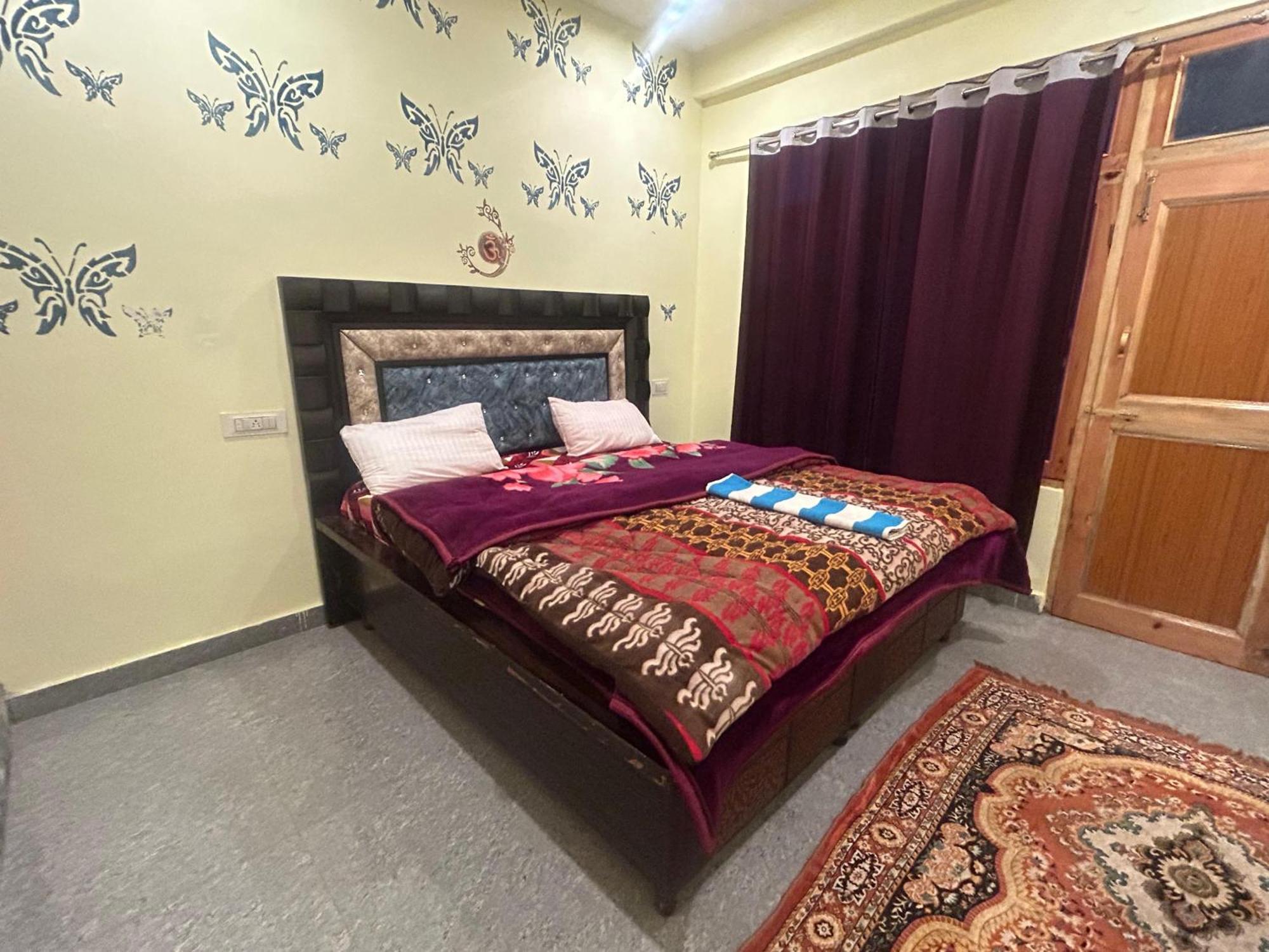 Karma Guest House And Cafe Kalgha Номер фото